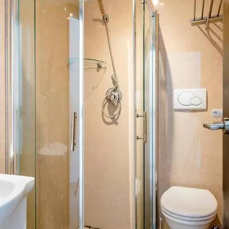 Francesco Romestay - Termini * Roma