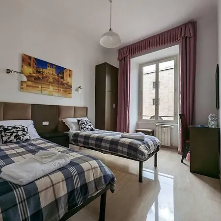 Francesco Romestay - Termini Apartament