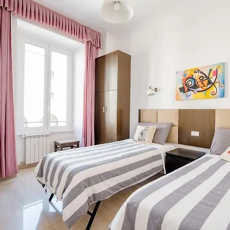 Francesco Romestay - Termini Apartament *